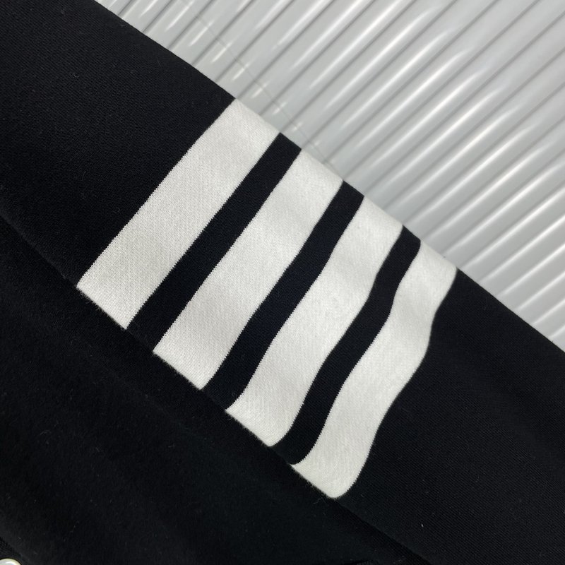 브라운 클래식 4 바 스트라이프 단추 카드건 001-190835