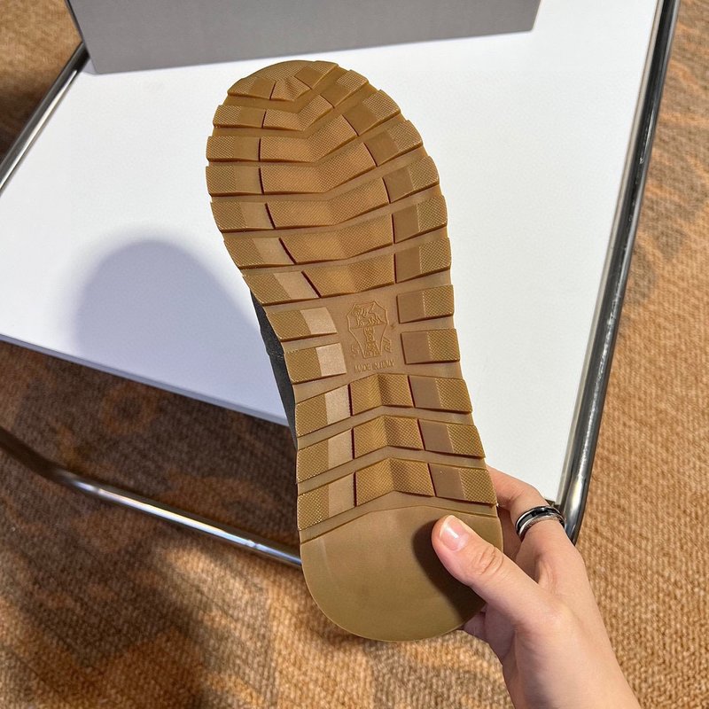 브루넬로 쿠치넬리 펀칭 운동화 001-191410