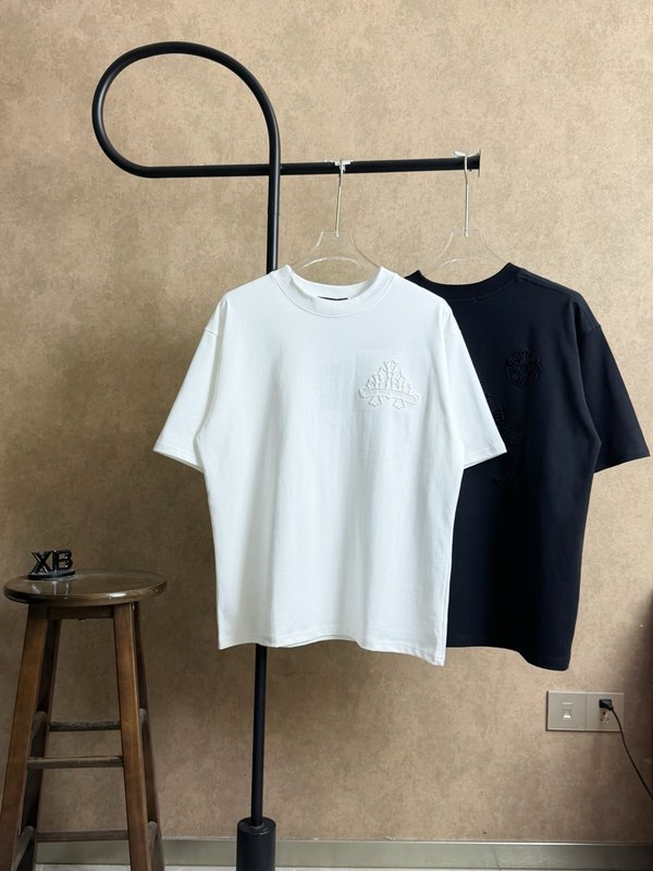 크롬하츠 홀로우 크로스 자수 라운드넥 반팔 티셔츠 001-192208
