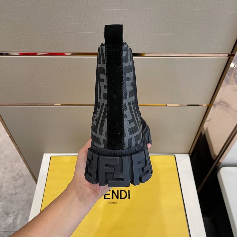 펜디 FENDI 블랙 가죽 앵클 부츠 001-193398