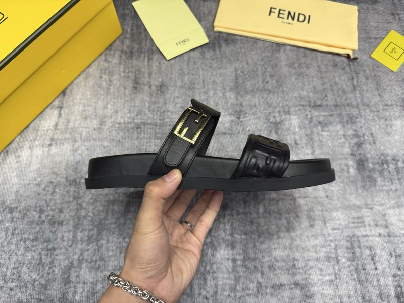 펜디 Fendi 신규 남성 슬리퍼 001-193406
