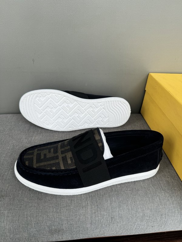 펜디 FENDI 남성 캐주얼 가죽 로퍼 001-193511