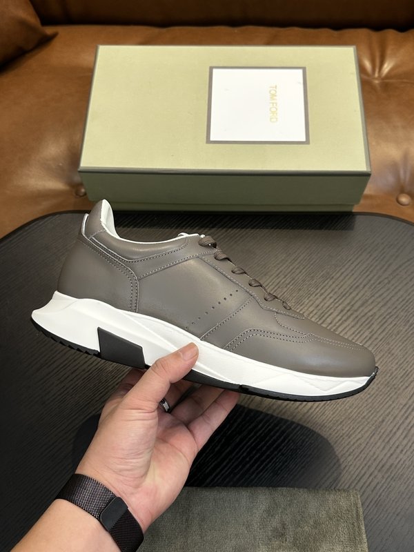 TOM FORD 가죽 로우탑 스니커즈 001-195221