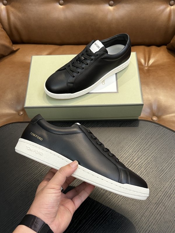 TOM FORD 가죽 로우탑 스니커즈 001-195267