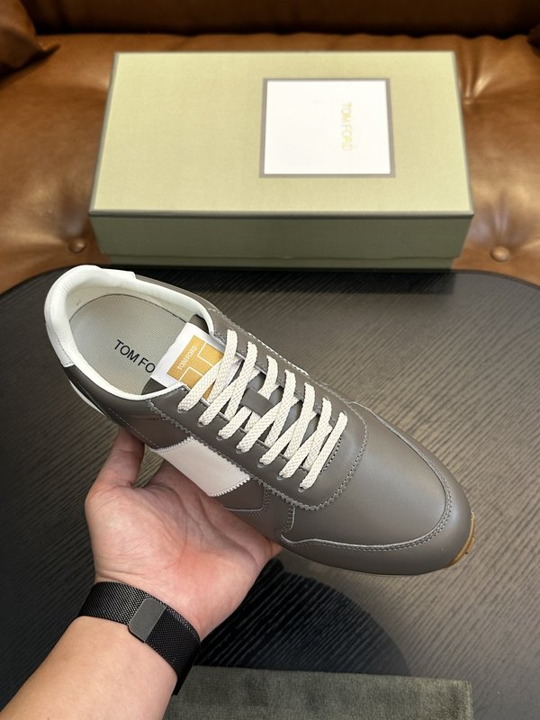 TOM FORD 가죽 로우톱 스니커즈 001-195281