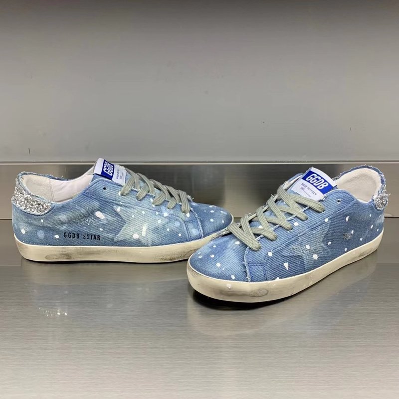 Golden Goose 클래식 운동화 001-195329