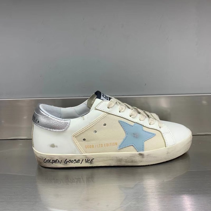 Golden Goose 슈퍼스타 운동화 001-195408