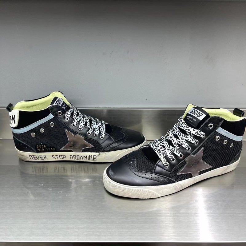 Golden Goose Mid Star 운동화 001-195426