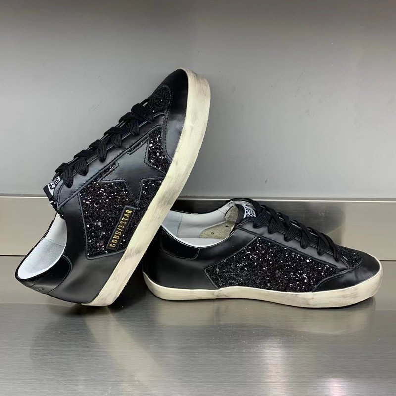 Golden Goose 클래식 운동화 001-195478