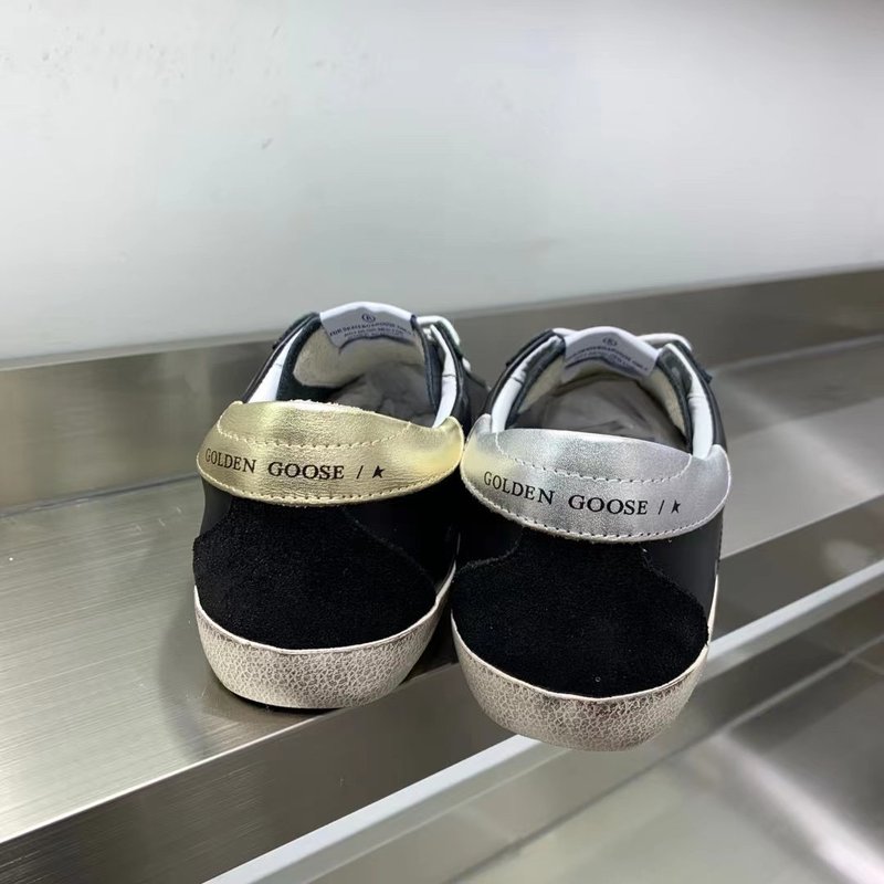 Golden Goose 슈퍼스타 운동화 001-195493