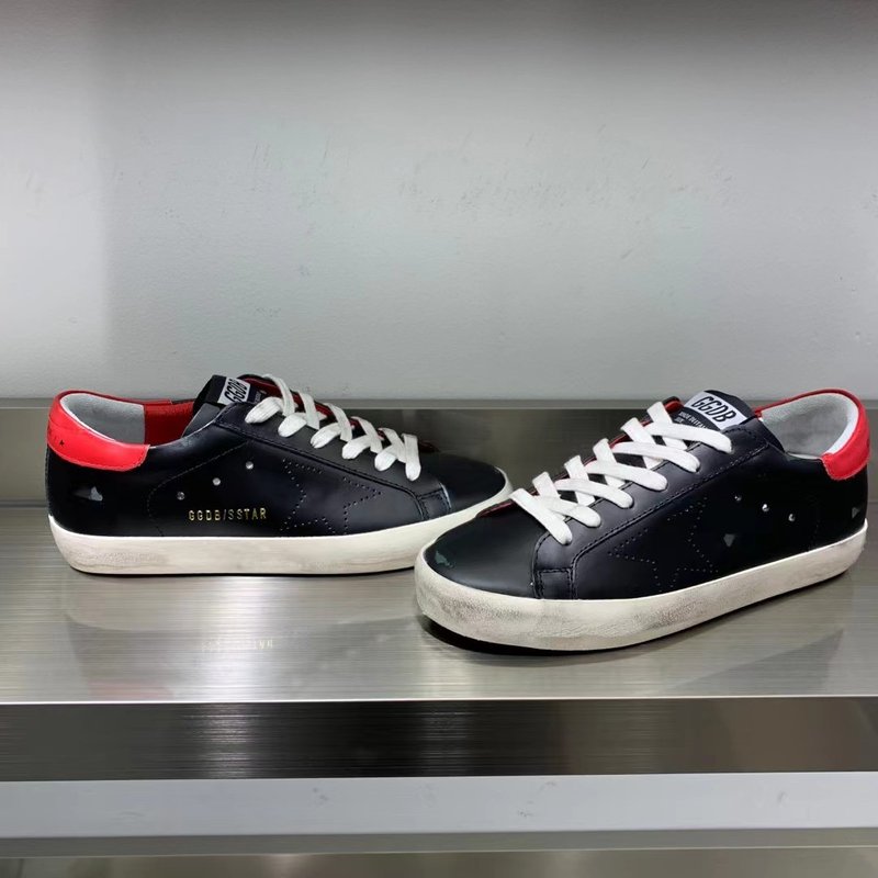 Golden Goose 슈퍼스타 운동화 001-195552