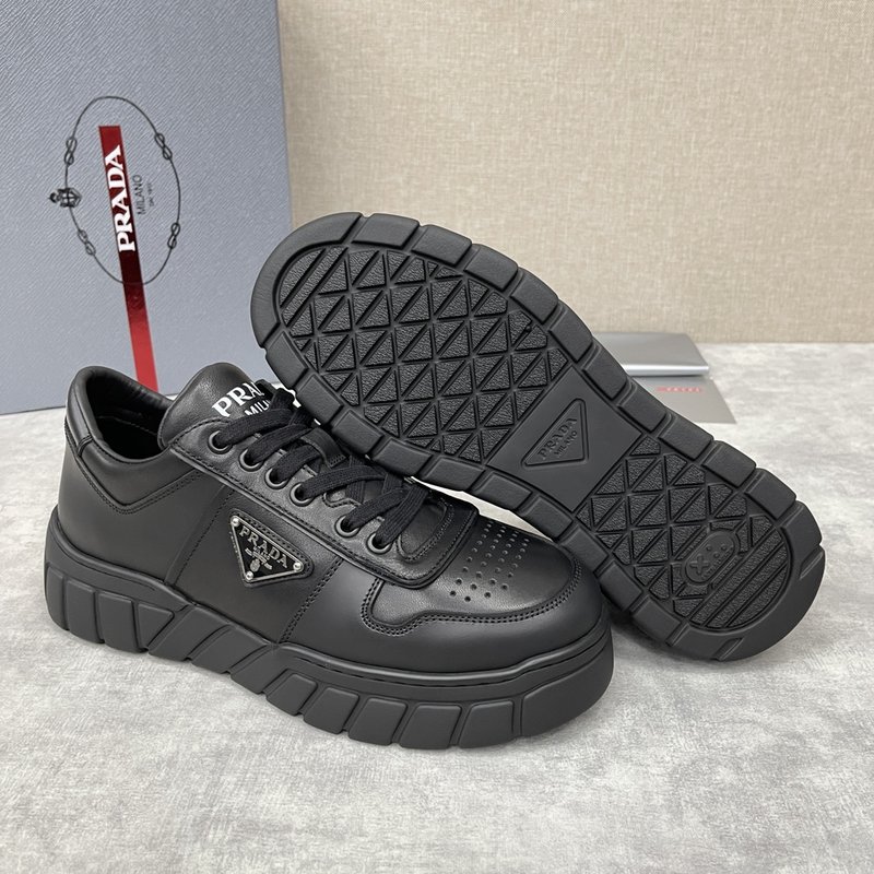 Prada 로고 플레이트 두꺼운 밑창 운동화 001-195594