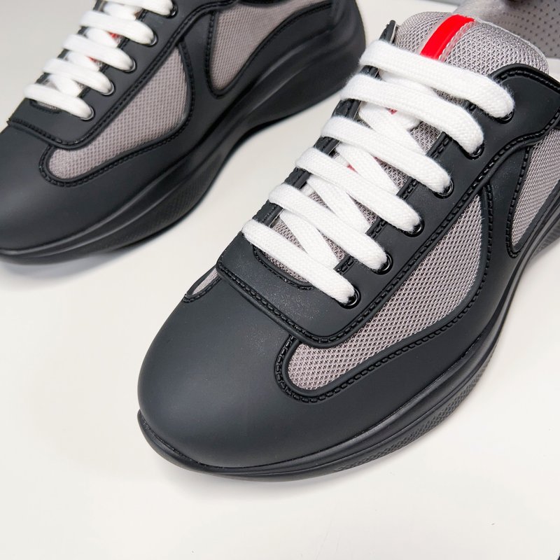 PRADA 신상 가죽 스포츠 캐주얼 화이트슈즈 001-195621