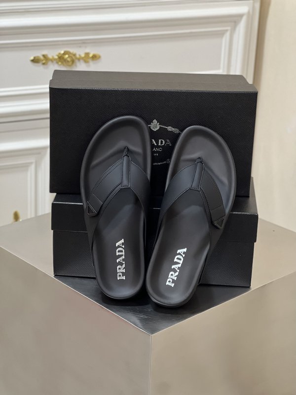 PRADA 남성 여름 소가죽 샌들 001-195699