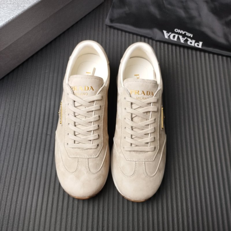 프라다 PRADA 앱리콧 스웨이드 슈즈 001-195747