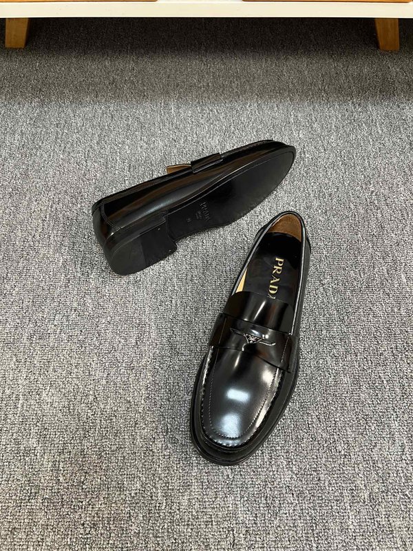 프라다 Prada 남성 소가죽 구두 001-195778