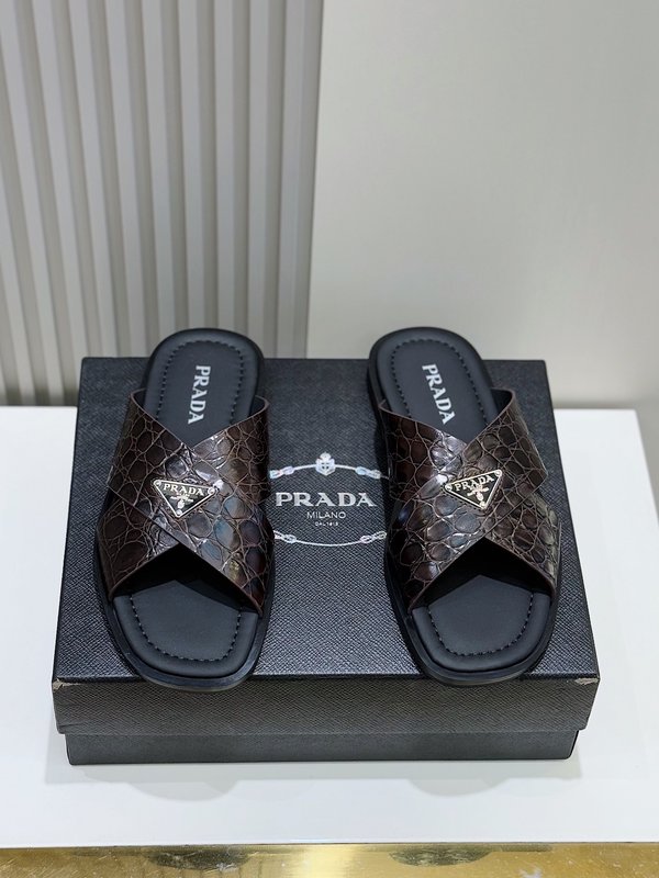 Prada 더블 스트랩 가죽 남성 슬리퍼 001-195781
