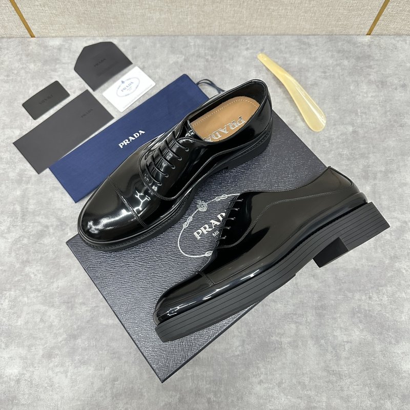 프라다 PRADA 삼각 로고 플랫폼 로퍼 001-195805