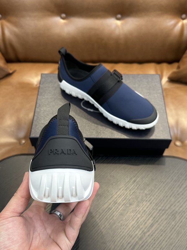 Prada 프라다 남성 나일론 운동화 001-195875