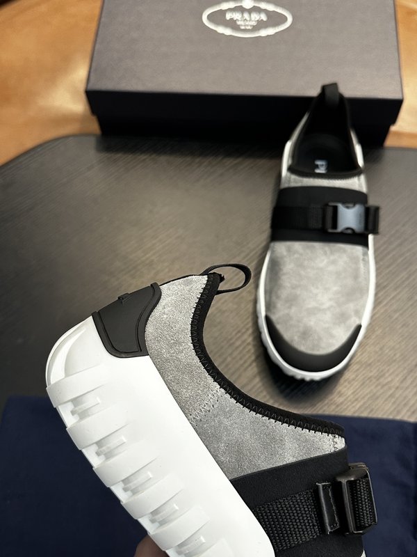 Prada 프라다 남성 나일론 운동화 001-195886