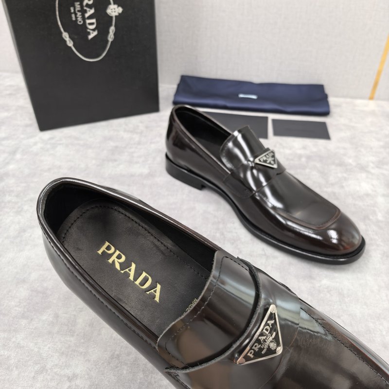 Prada 프라다 사피아노 시리즈 남성 가죽 로퍼 001-195935