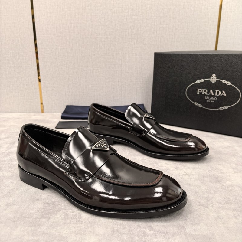 Prada 프라다 사피아노 시리즈 남성 가죽 로퍼 001-195935