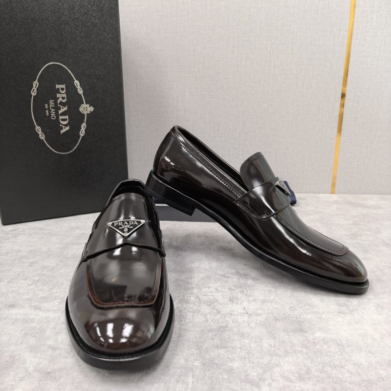 Prada 프라다 사피아노 시리즈 남성 가죽 로퍼 001-195935