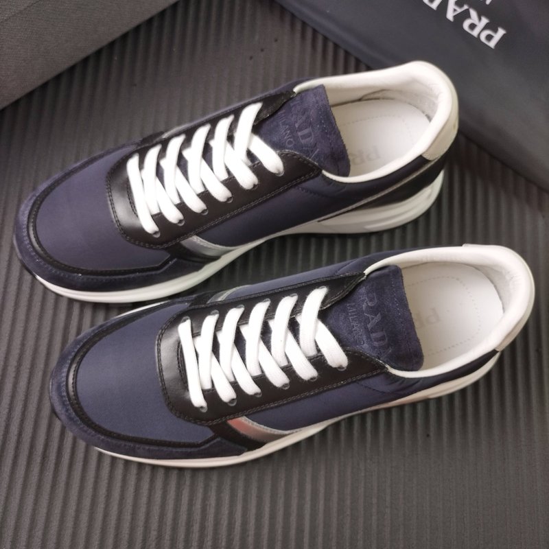 PRADA 란포 소재 운동화 001-195977