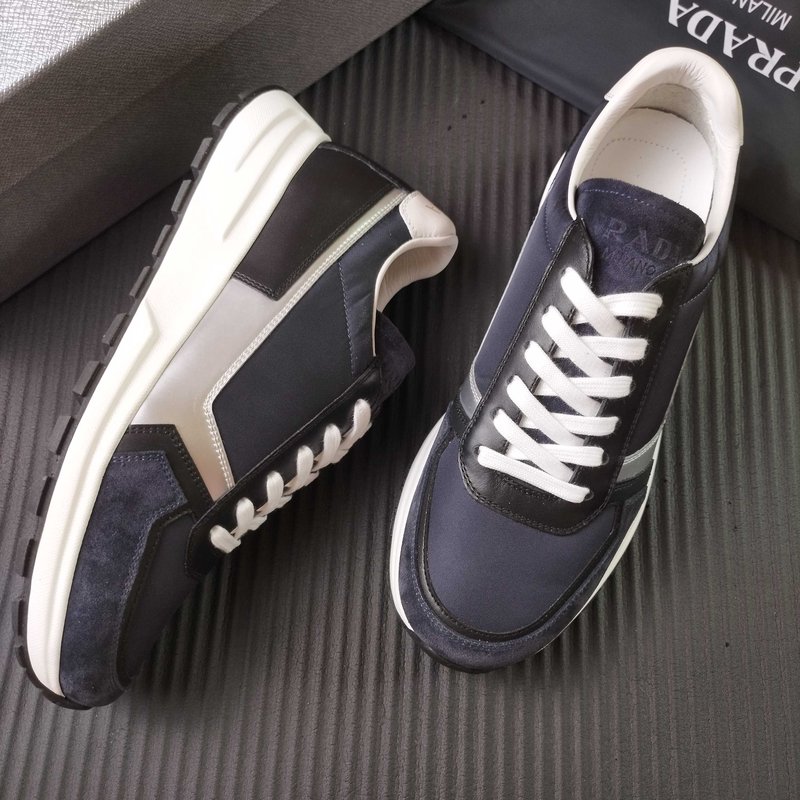 PRADA 란포 소재 운동화 001-195977