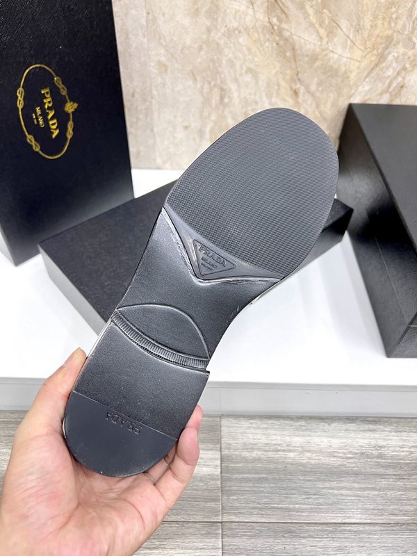 Prada 남성 비즈니스 로퍼 구두 001-196016