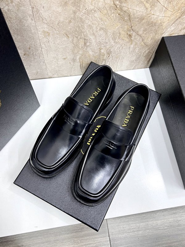 Prada 프라다 남성 비즈니스 가죽 로퍼 001-196018