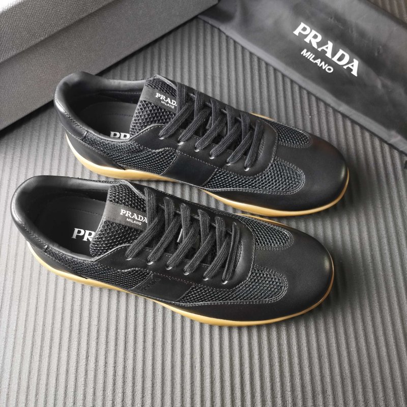 프라다 PRADA 클래식 캐주얼 운동화 001-196042