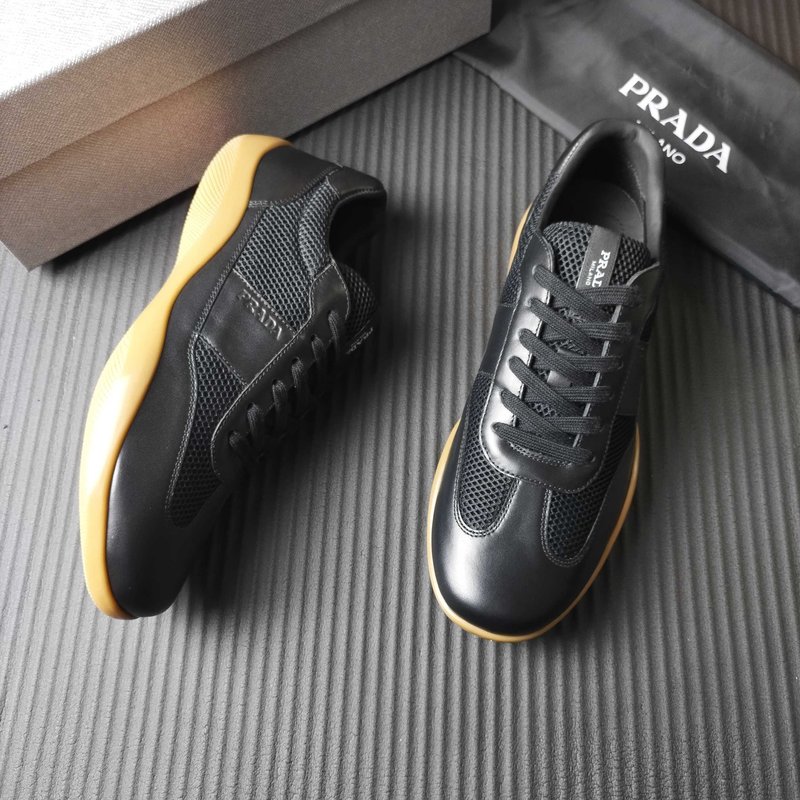 프라다 PRADA 클래식 캐주얼 운동화 001-196042