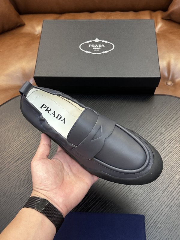 Prada 프라다 남성 나일론 운동화 001-196071