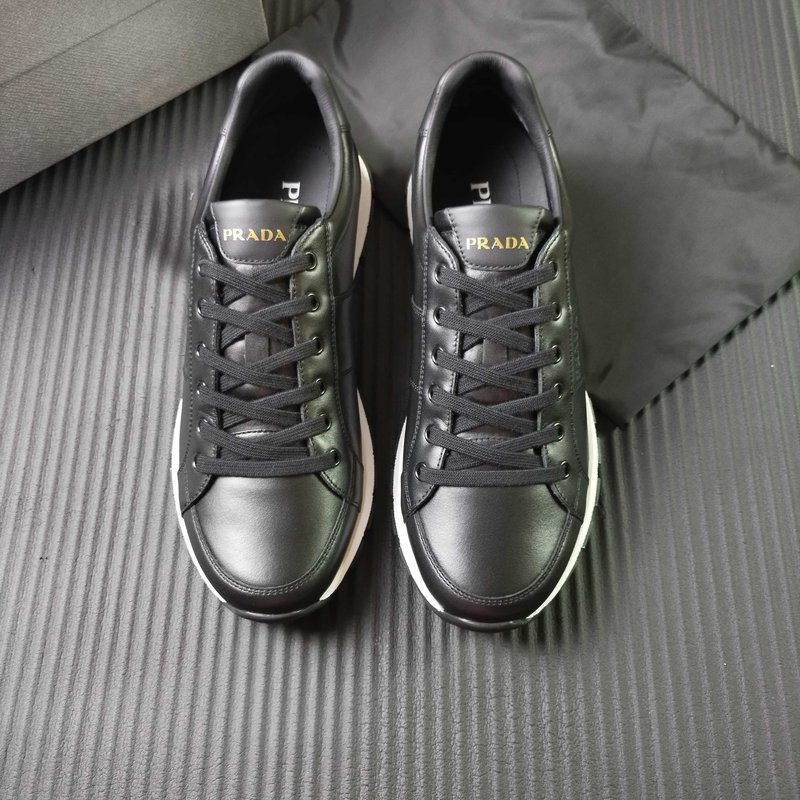 PRADA 블랙 캐주얼 스니커즈 001-196095