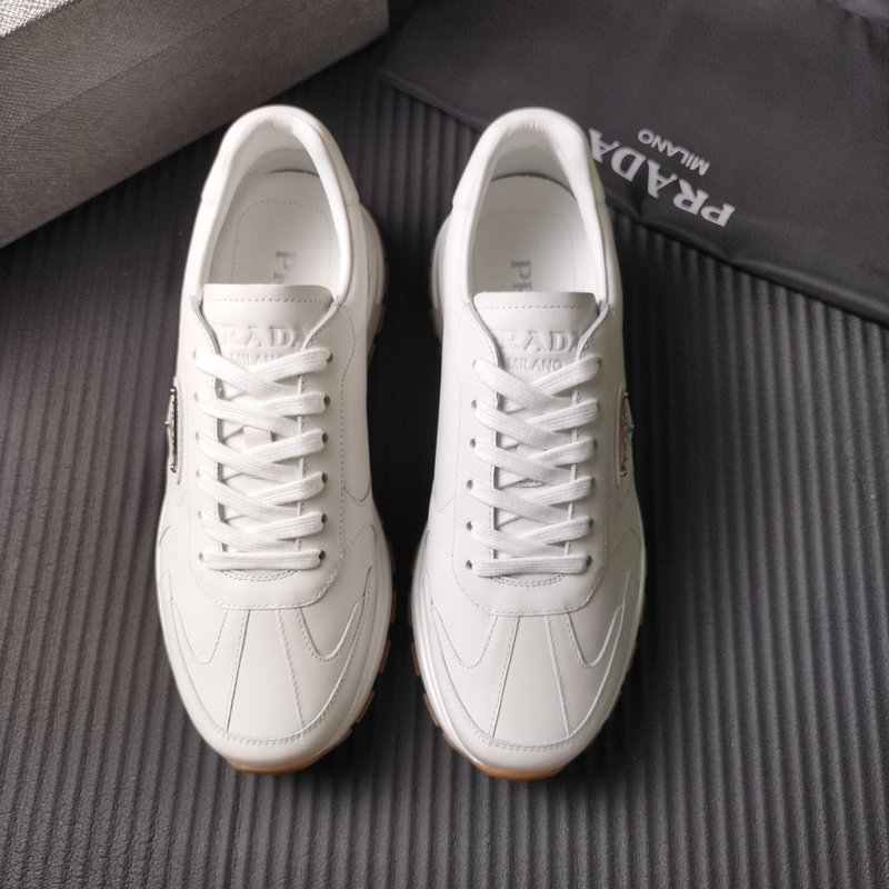 PRADA 프라다 화이트 레저 스니커즈 001-196103