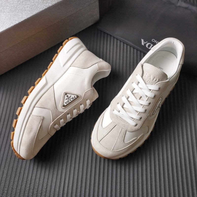 PRADA 프라다 화이트 운동 캐주얼 슈즈 001-196105