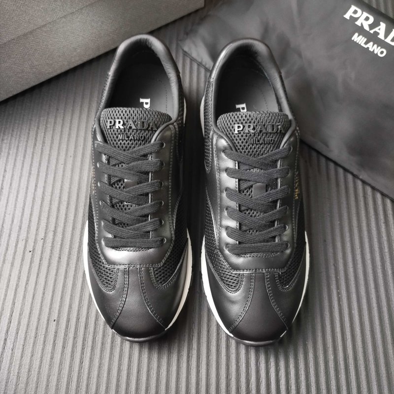 PRADA 블랙 캐주얼 운동화 001-196114