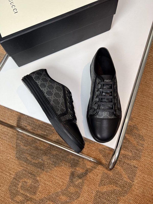 GUCCI 클래식 남성화 수입 가죽 더블 G 001-196203