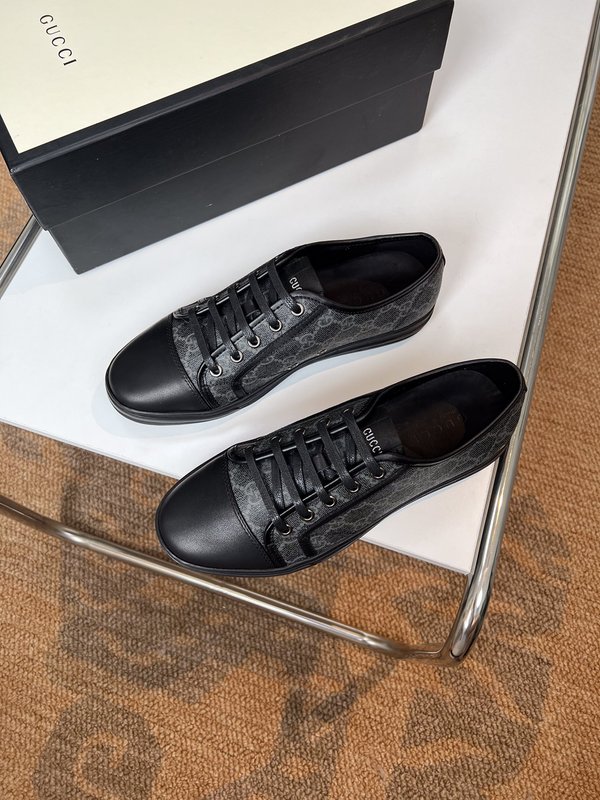 GUCCI 클래식 남성화 수입 가죽 더블 G 001-196203