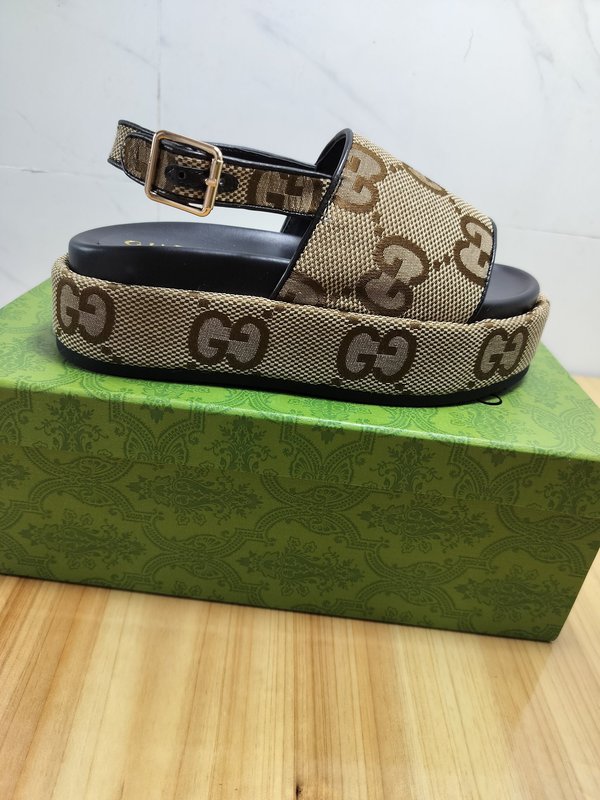 구찌 Gucci 신상 두꺼운 바닥 슬리퍼 001-196205