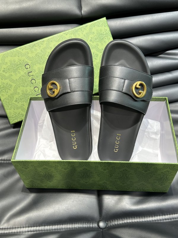 Gucci 남성 여름 소가죽 슬리퍼 001-196269