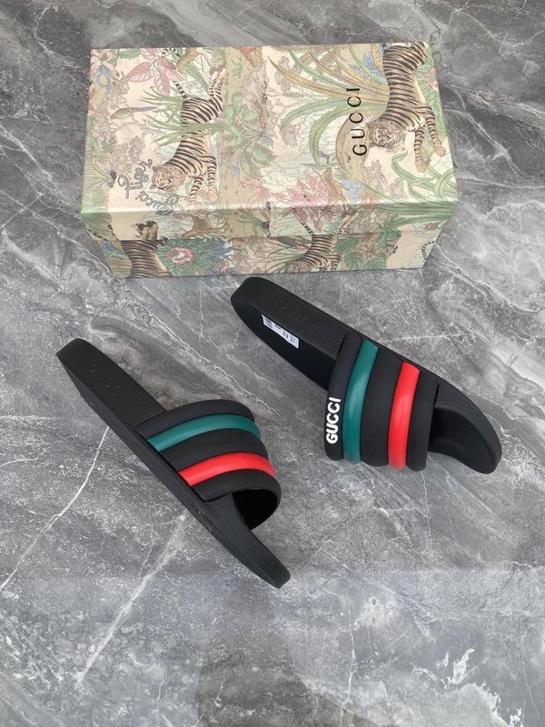 GUCCI 남성 GG 패턴 슬리퍼 001-196294