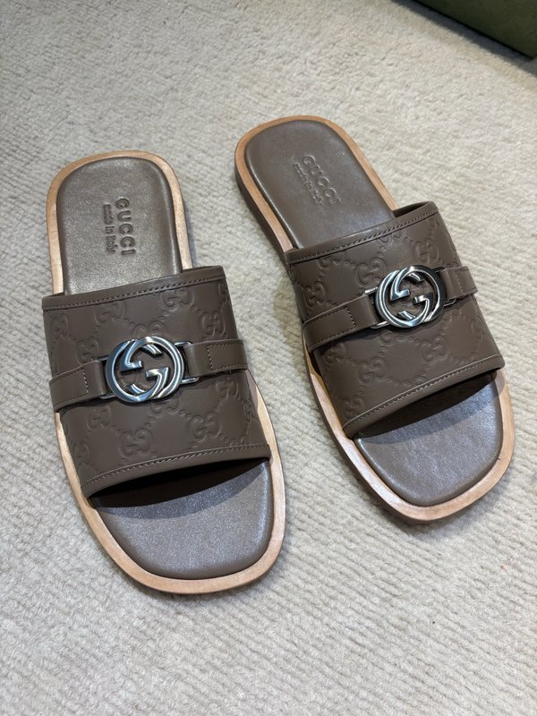 구찌 Gucci 남성 더블 G 로고 샌들 001-196333