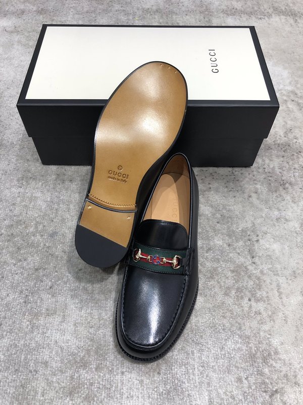 Gucci 신규 소가죽 로퍼 슈즈 001-196388