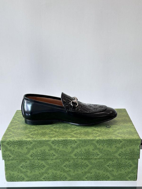 Gucci 남성 가죽 말장식 캐주얼 구두 001-196443