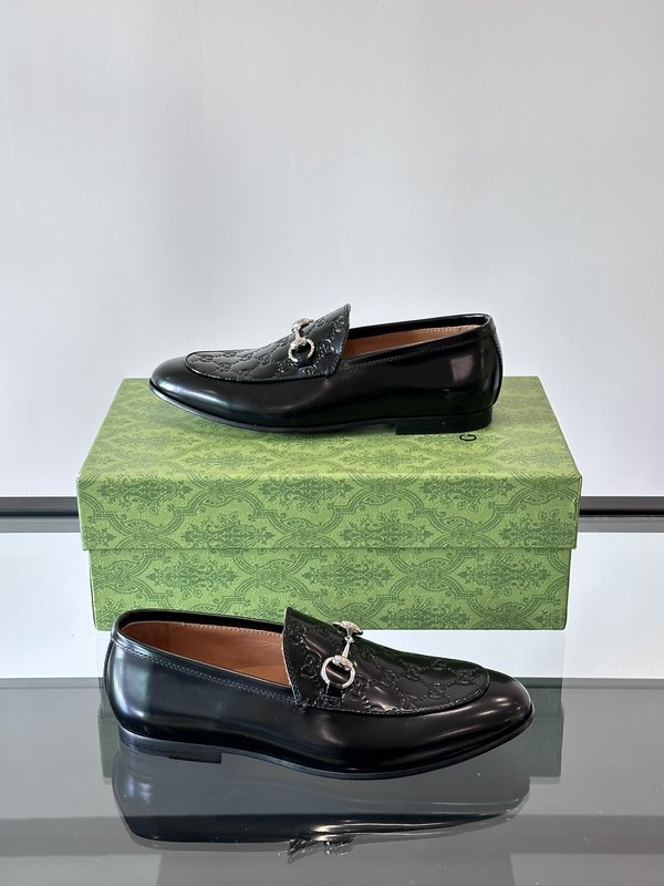 Gucci 남성 가죽 말장식 캐주얼 구두 001-196443