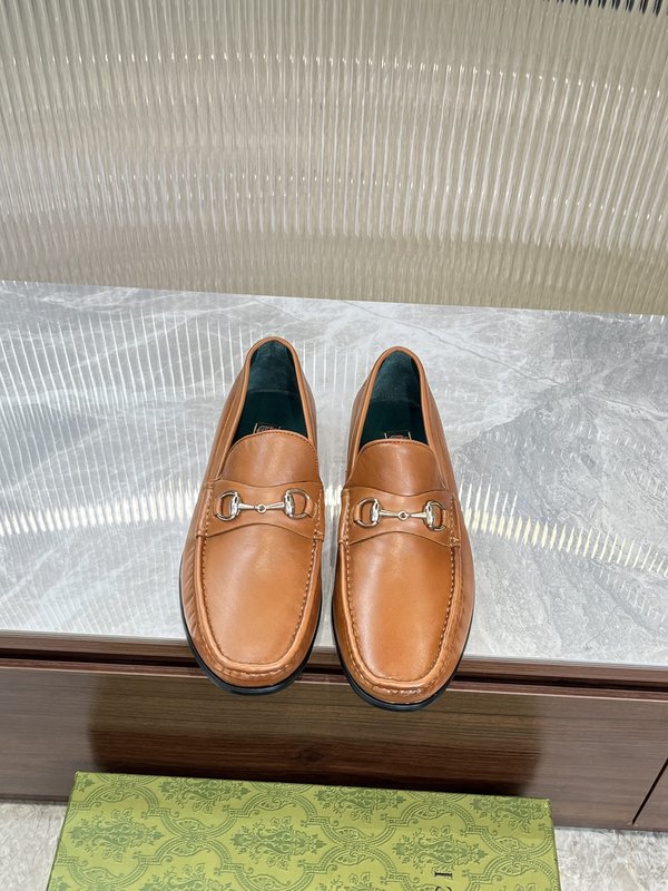 Gucci 남성 말굽 장식 로퍼 브라운 가죽 001-196473