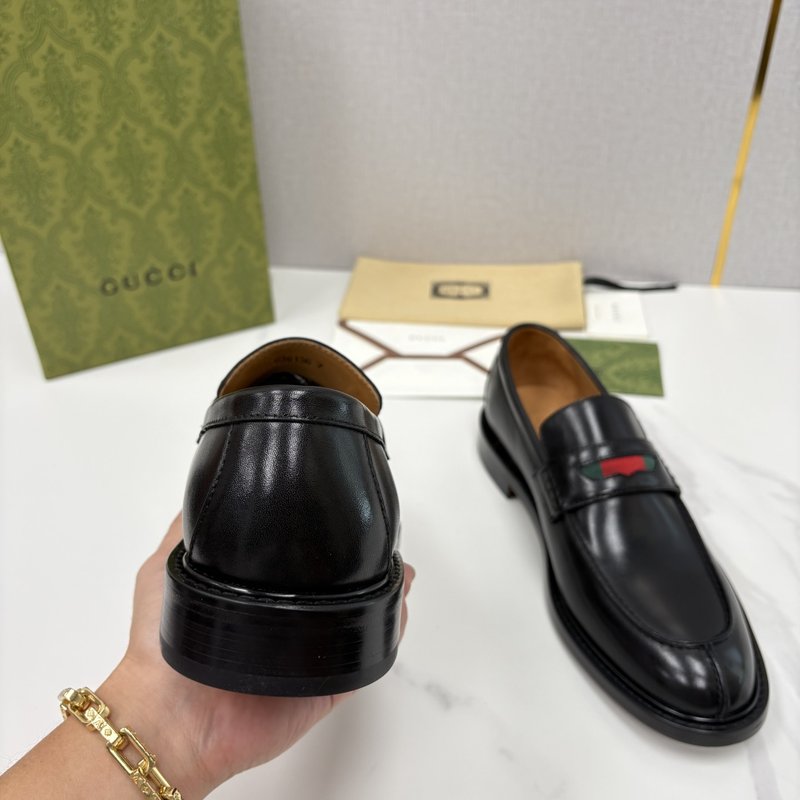 Gucci 남성 심플 로퍼 슈즈 001-196506