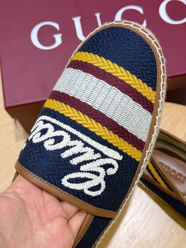 GUCCI 이탈리아 수입 스웨이드 어부신 001-196539
